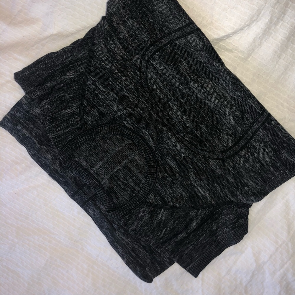 Lululemon swiftly tech short sleeved crew